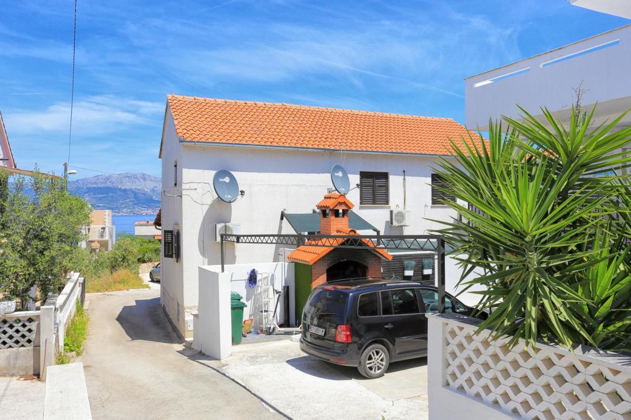 Apartments By The Sea Slatine, Ciovo - 16131 Exteriör bild