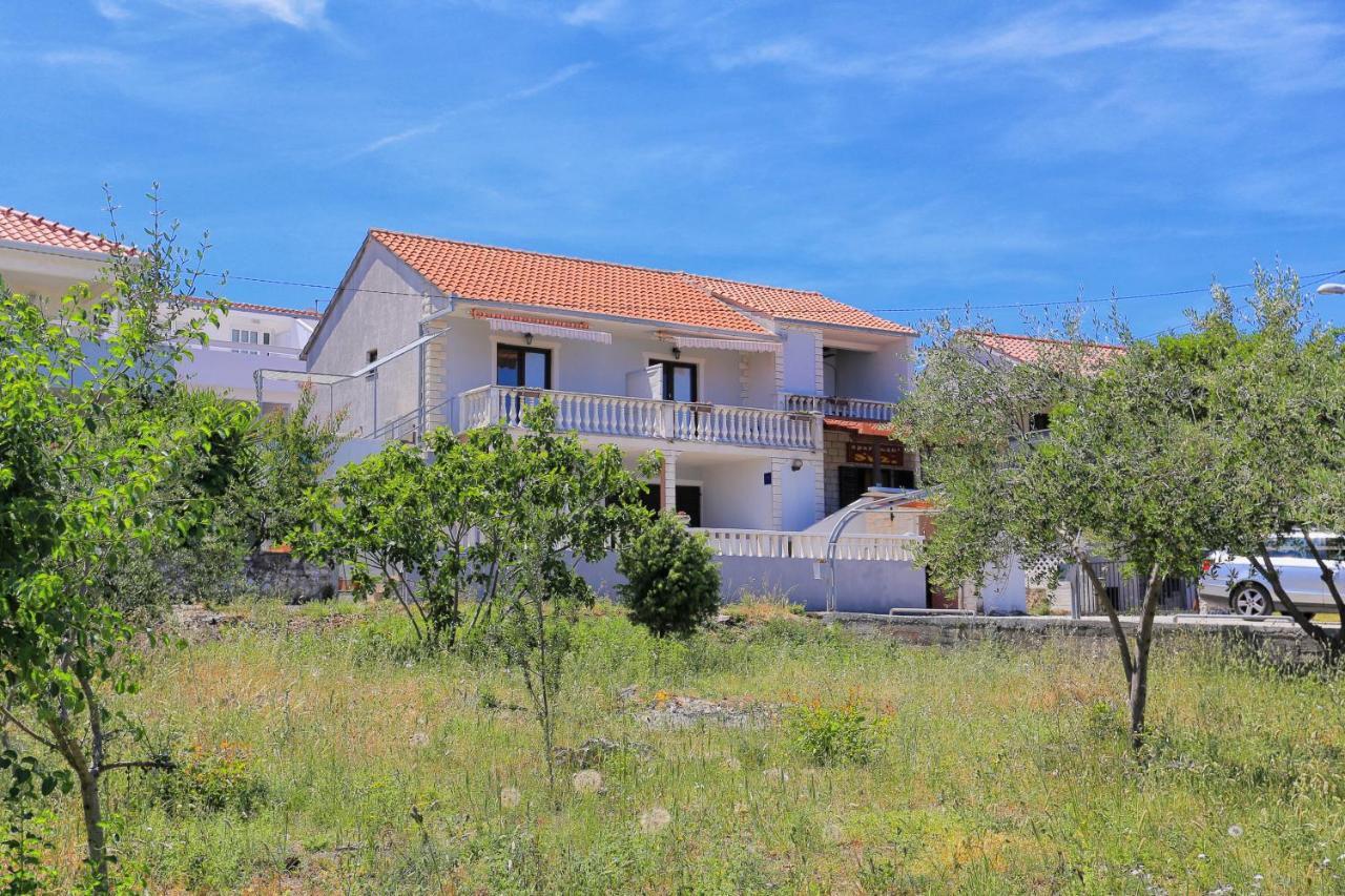 Apartments By The Sea Slatine, Ciovo - 16131 Exteriör bild