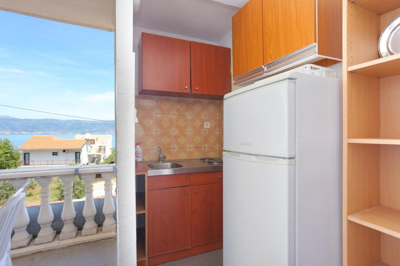 Apartments By The Sea Slatine, Ciovo - 16131 Exteriör bild