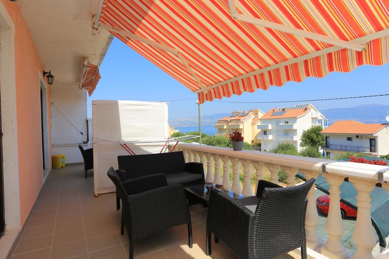 Apartments By The Sea Slatine, Ciovo - 16131 Exteriör bild