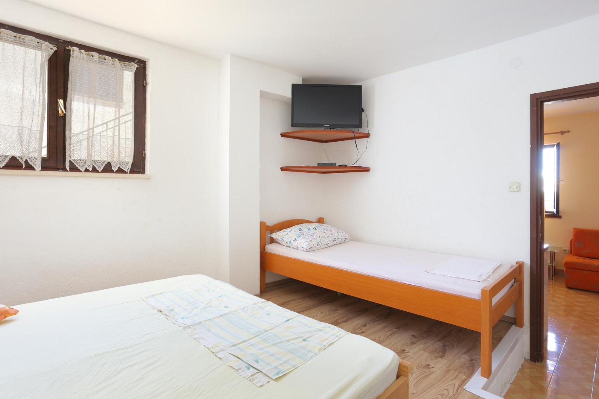 Apartments By The Sea Slatine, Ciovo - 16131 Rum bild